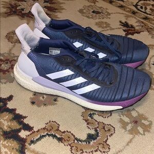 Adidas Sneakers